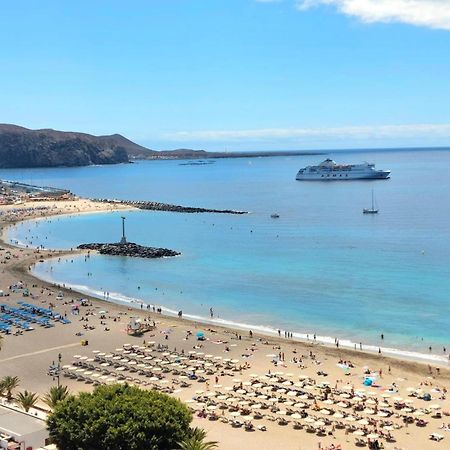 Few Steps From The Beach Hostel In Los Cristianos 阿罗纳 外观 照片